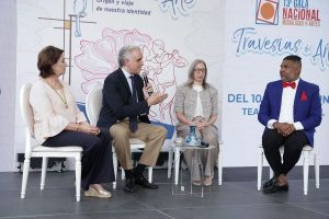 Ministro anuncia una histórica muestra Modalidad en Artes Ministro anuncia una histórica muestra Modalidad en Artes