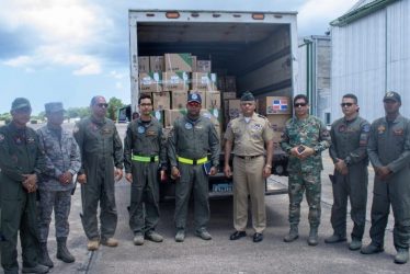 Dominicana envía cargamento de medicamentos a Venezuela