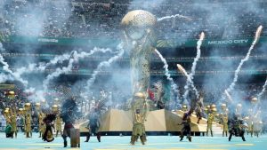 Shakira y otros artistas latinos ponen a vibrar el Estadio Azteca Shakira y otros artistas latinos ponen a vibrar el Estadio Azteca