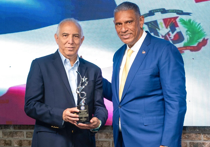 NY: Cónsul reconoce trayectoria y aportes doctor Ramón Talla