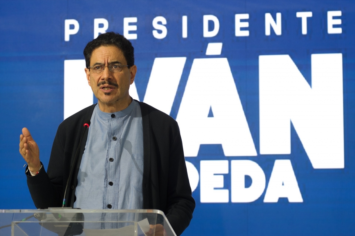 COLOMBIA: Cepeda reconoce la victoria Abelardo de la Espriella imagen