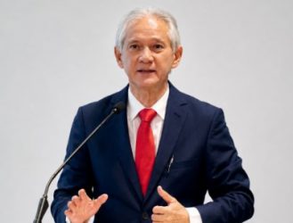 Opina afecta a población tener frizados precios combustibles