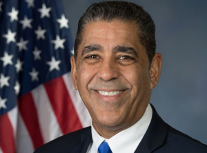 OPINION: Espaillat y la política de servicio OPINION: Espaillat y la política de servicio