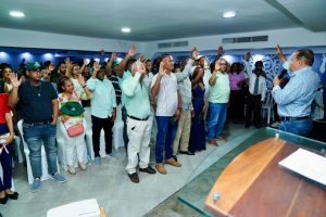 Acusa al Gobierno de aprobar reforma para “golpear pueblo”