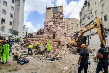 Venezuela eleva más de 6.400 los rescatados tras terremotos