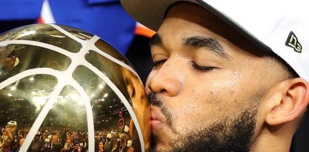 Karl-Anthony Towns anuncia recorrido trofeo NBA por la RD Karl-Anthony Towns anuncia recorrido trofeo NBA por la RD