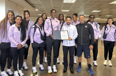 BRASIL: Embajada RD recibe a «las Reinas del Caribe»