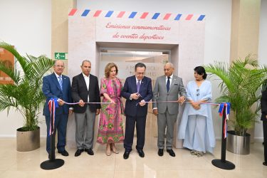 BCRD inaugura exposición de  emisiones eventos deportivos