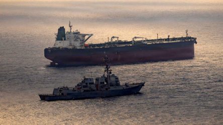 EEUU asegura que Irán «no controla» el estrecho de Ormuz