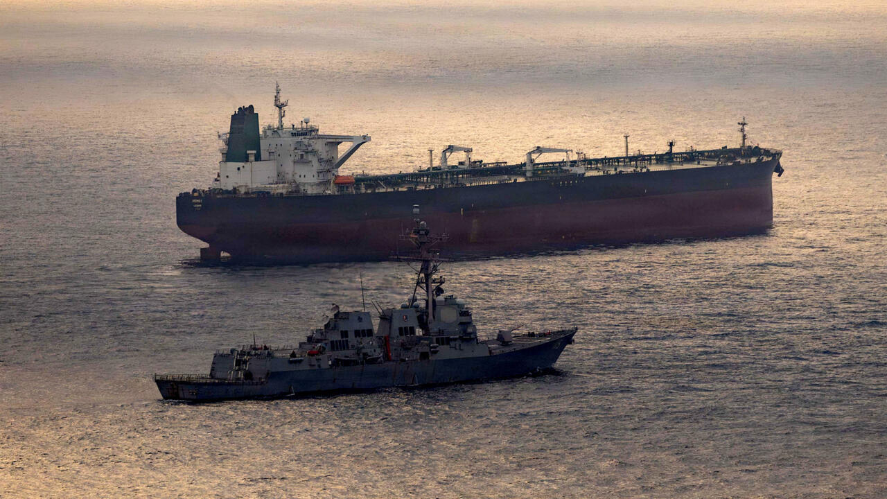 EEUU asegura que Irán «no controla» el estrecho de Ormuz