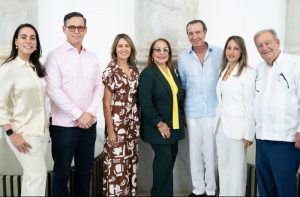 Presentan experiencia sobre Santiago y tradición del tabaco