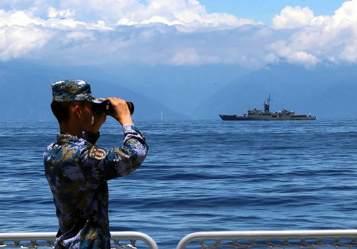 China acusa a Japón «exagerar» amenazas externas tras protesta imagen