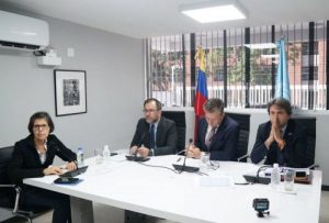 Venezuela urge a comunidad internacional liberar sus fondos