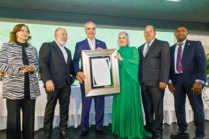 Comerciantes y mayoristas reconocen presidente Abinader