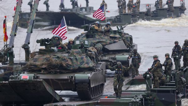EU recorta apoyo a OTAN para evitar escalada militar con Rusia