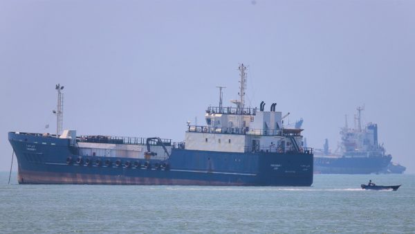 Irán avisa que podría bloquear otras rutas marítimas clave Irán avisa que podría bloquear otras rutas marítimas clave