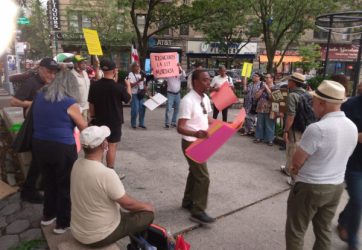 NY: Protestan por impuestos y altos precios de boletos aéreos NY: Protestan por impuestos y altos precios de boletos aéreos