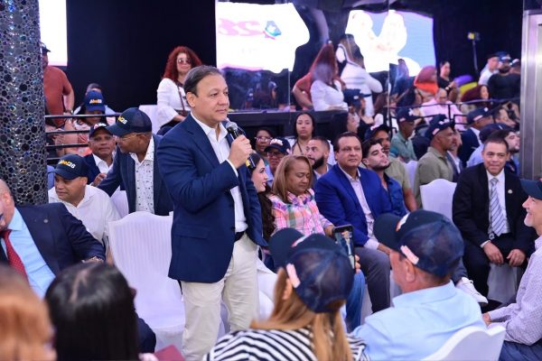 NY: Abel Martínez juramenta equipo político de cara al 2028 imagen