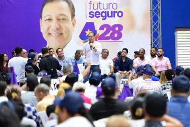 Abel Martínez encabeza masivo encuentro dirigentes Santiago Abel Martínez encabeza masivo encuentro dirigentes Santiago