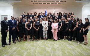 CEDIMAT certifica 49 nuevos especialistas en diversas áreas