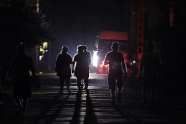 Hasta el 70 % de la isla de Cuba ha quedado sin servicio eléctrico