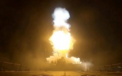 EEUU lanza oleada ataques por tercera noche consecutiva a Irán
