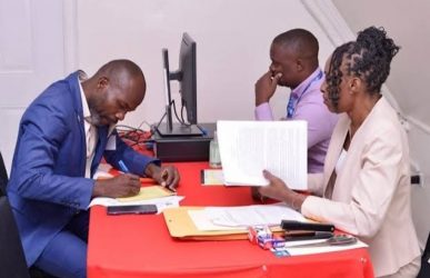 El Consejo Electoral haitiano extiende plazo inscribir partidos El Consejo Electoral haitiano extiende plazo inscribir partidos