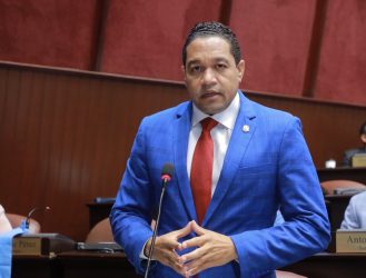 Diputado pasó de FP al PRM porque «garantiza democracia» 