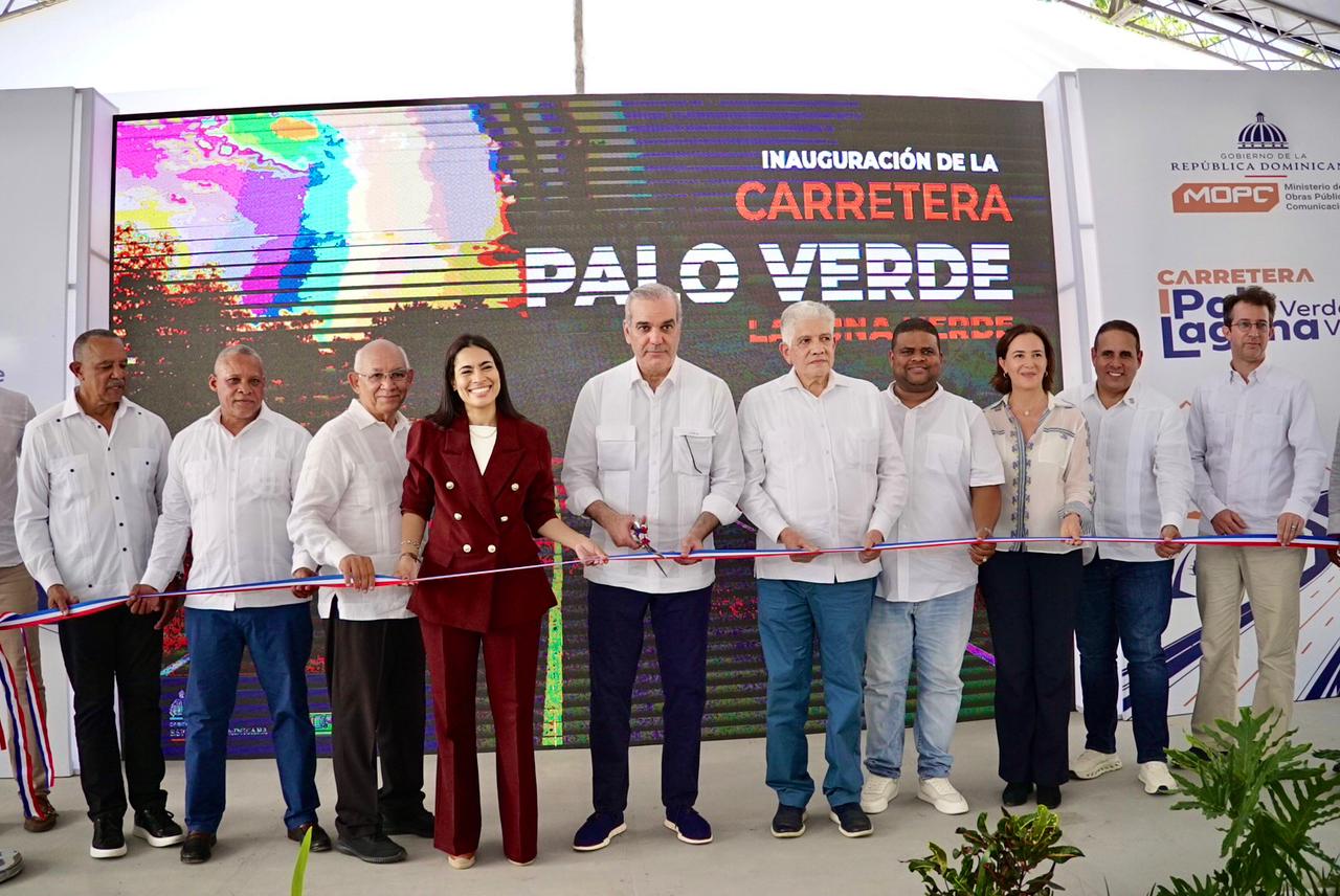 Abinader encabezó jornada de inauguraciones en Montecristi imagen