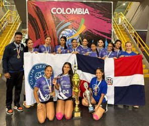 Voleibol Club Naco conquista el oro en Internacional Colombia