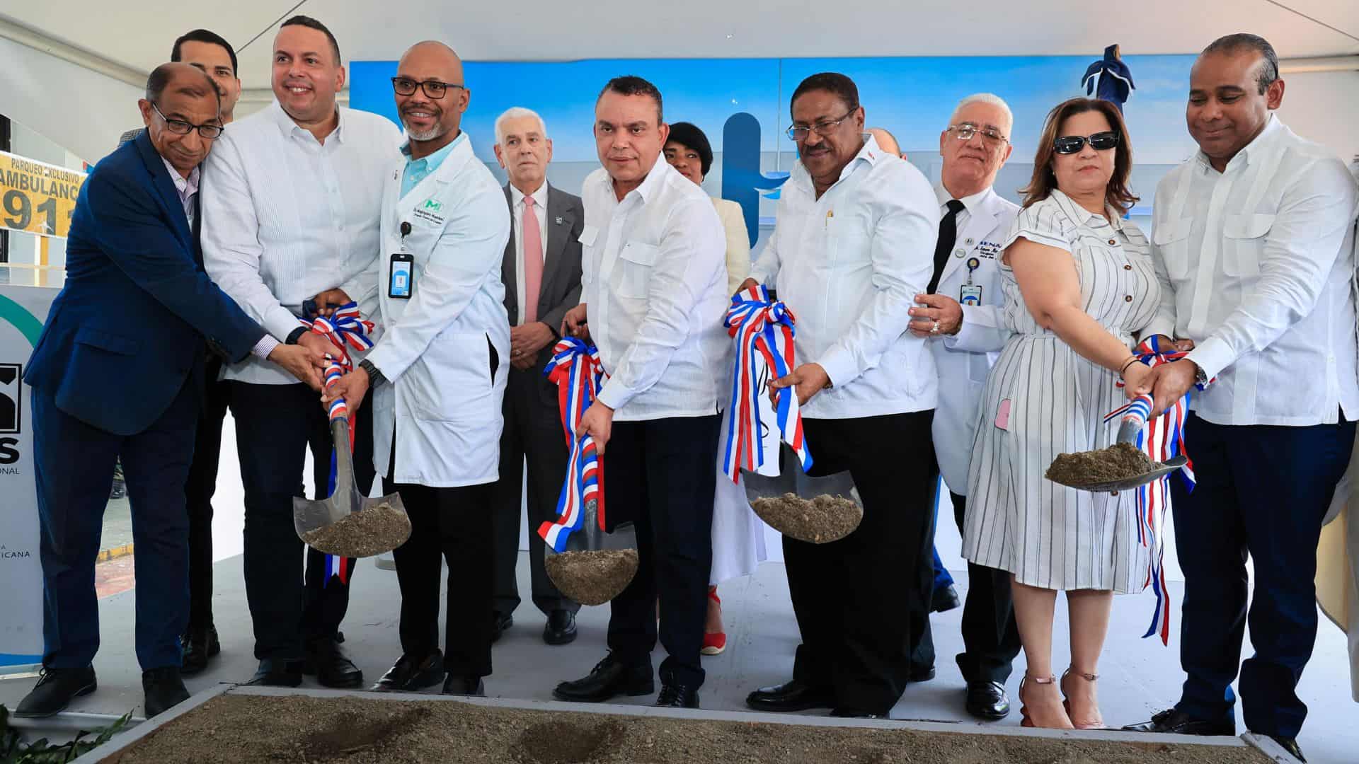 Gobierno anuncia inversión de mil millones en hospital Gautier imagen