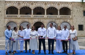 Turismo entrega remozado Alcázar de Colón Ciudad Colonial