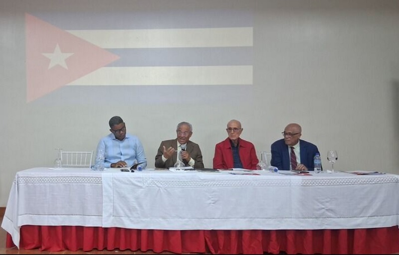 Presentan en Dominicana libro con conferencia de Fidel Castro imagen