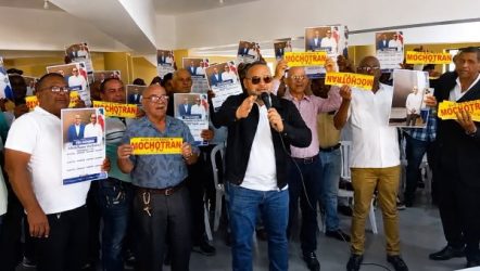 Asegura rebaja de combustibles beneficia economía de la RD