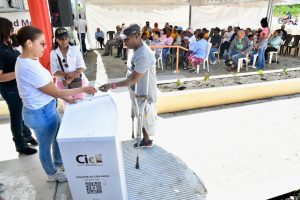 La JCE beneficia más de mil personas cedulación San Juan La JCE beneficia más de mil personas cedulación San Juan