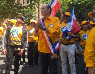 Ramfis recibe apoyo durante la Gran Parada Dominicana Bronx
