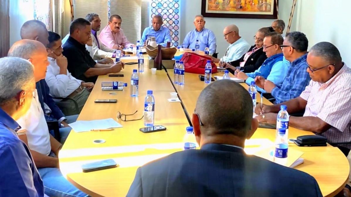 PLD condena «represión» a los agrónomos, respalda reclamos imagen