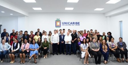 UNICARIBE dedica un aula al educador Samuel L. Ferguson UNICARIBE dedica un aula al educador Samuel L. Ferguson