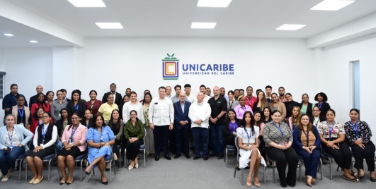 UNICARIBE dedica un aula al educador Samuel L. Ferguson imagen