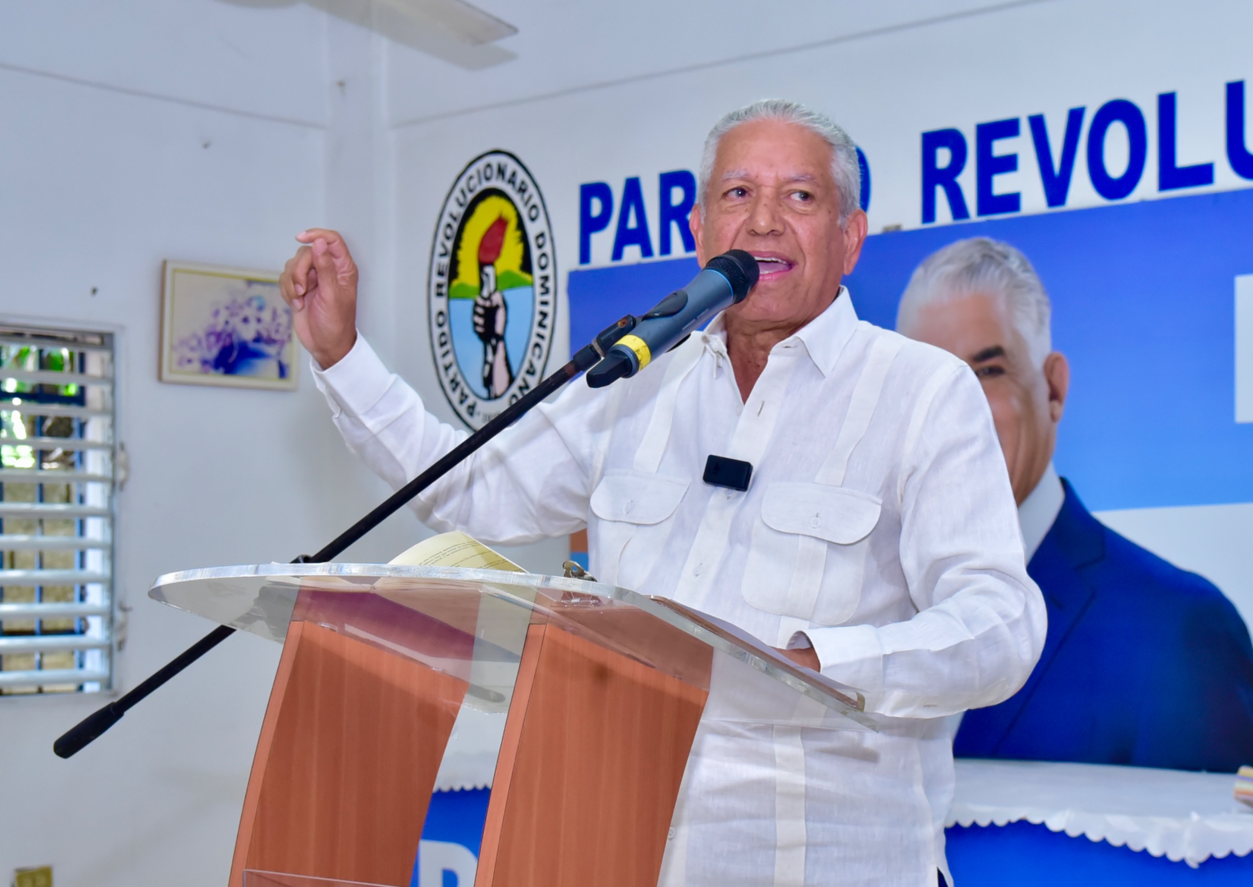 PRD pide descongelar precios combustibles en R. Dominicana imagen