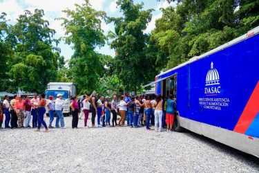 Presidente destaca aporte DASAC a reconocimiento RD por alcanzar meta Hambre Cero Presidente destaca aporte DASAC a reconocimiento RD por alcanzar meta Hambre Cero