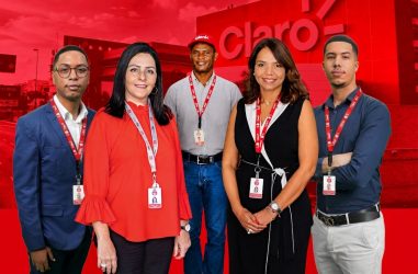 Claro Dominicana logra récord satisfacción laboral con 93.7 % Claro Dominicana logra récord satisfacción laboral con 93.7 %