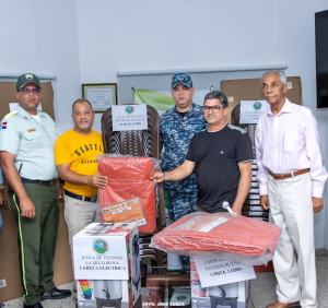COAJA entrega donaciones a juntas vecinos Buena Vista COAJA entrega donaciones a juntas vecinos Buena Vista