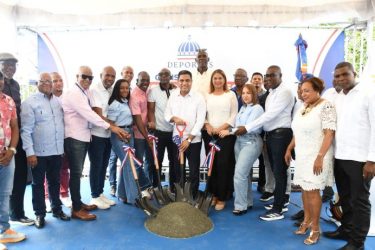 Gobierno inicia la construcción de un multiuso deportivo en LR