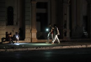 CUBA: Nuevo apagón deja sin suministro eléctrico toda la isla