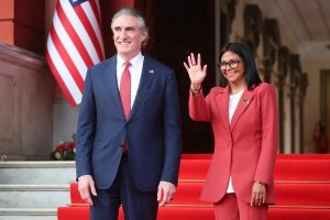 Delcy Rodríguez niega que Venezuela ceda soberanía a EU Delcy Rodríguez niega que Venezuela ceda soberanía a EU