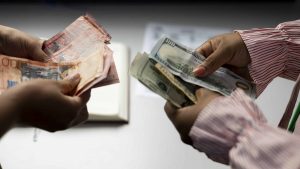 Dólar sube 16 cts. y era vendido a $58.73; el euro sigue a $69.38 Dólar sube 16 cts. y era vendido a $58.73; el euro sigue a $69.38