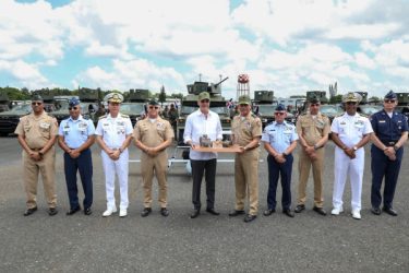 Abinader entrega vehículos blindados y remoza Base Aérea Abinader entrega vehículos blindados y remoza Base Aérea