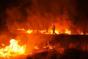 Incendios Francia y España se estabilizan; evacuados regresan