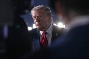 Trump amenaza con ‘dar paliza’ a Irán tras ataque a bases EE.UU Trump amenaza con ‘dar paliza’ a Irán tras ataque a bases EE.UU